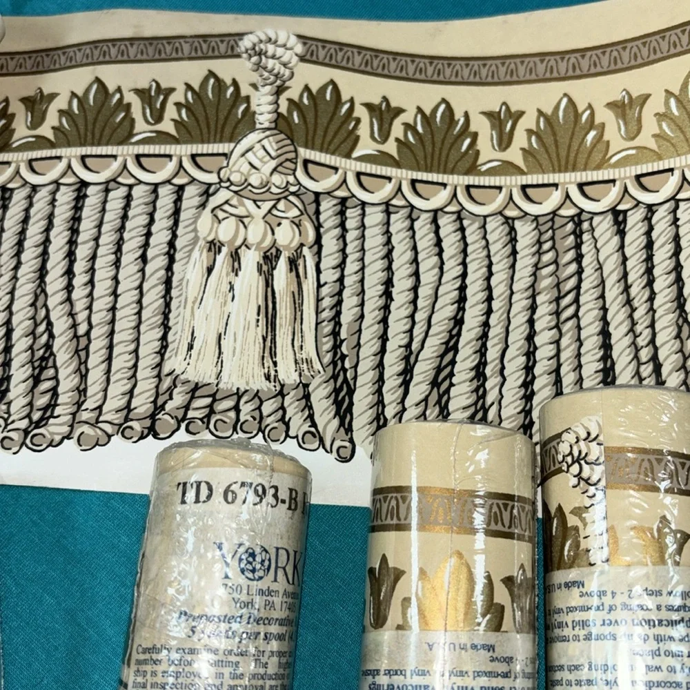 6 Rolls of York precasted room border trim